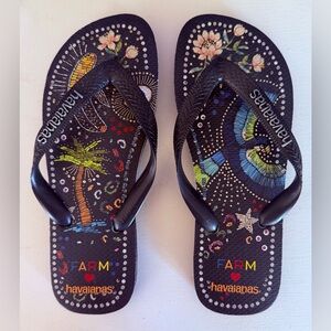 Havaianas Farm ❤️ Black Tropical Floral & Bird Print Flip Flops